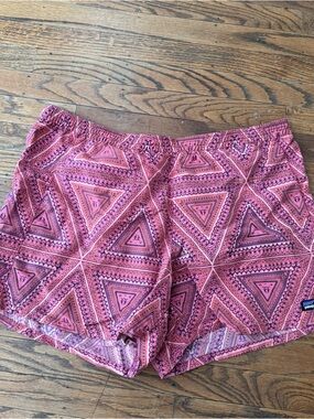 Patagonia Pink Geometric Baggies Shorts in Bermuda: Craft Pink L EUC